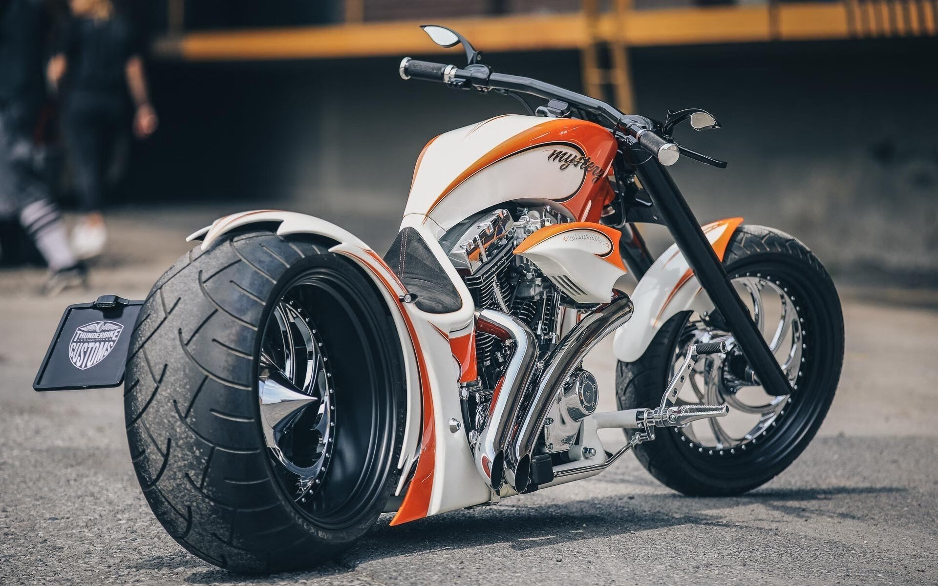 唯一性的双重奏,当团队的火焰遇见个人的灯塔